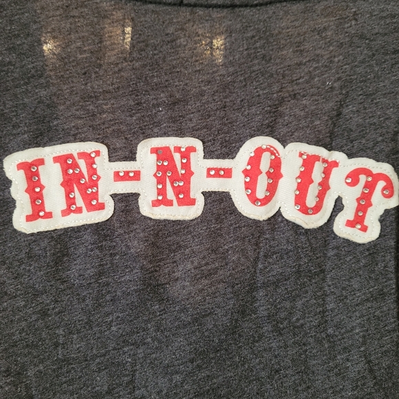 In-n-Out Burger t-shirt - Picture 2 of 5